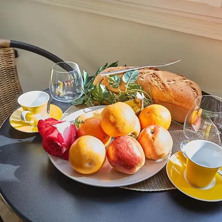 Charming Studio Center Of Paris-Montorgueil Apartment Paris